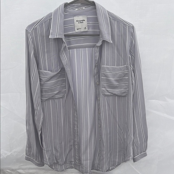 Abercrombie & Fitch Light Gray Striped Shirt - Picture 1 of 3